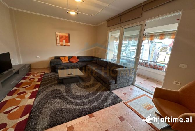 Shtepi me qera 2+1 ne Tirane - 750 Euro