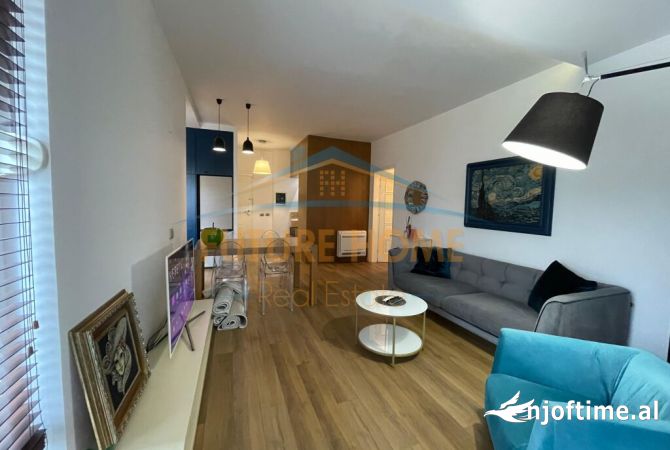 Shtepi me qera 2+1 ne Tirane - 1,000 Euro