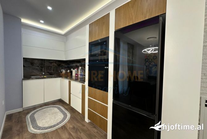 Shtepi me qera 2+1 ne Tirane - 750 Euro