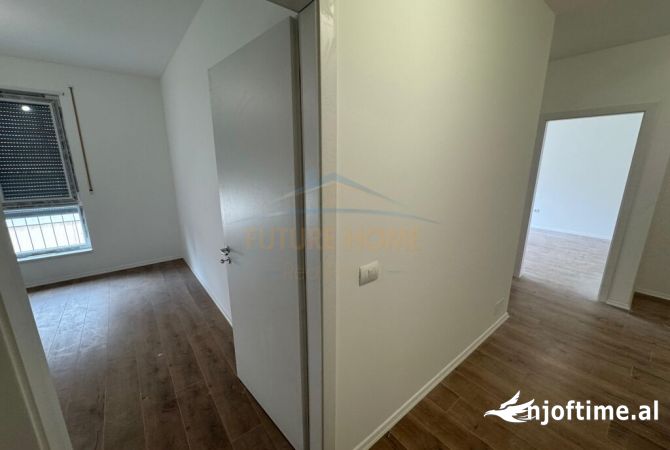 Shtepi me qera Apartament ne Tirane, 2+1, Mobilimi Bosh, pa mobiluar, Pagesa 600  Euro.