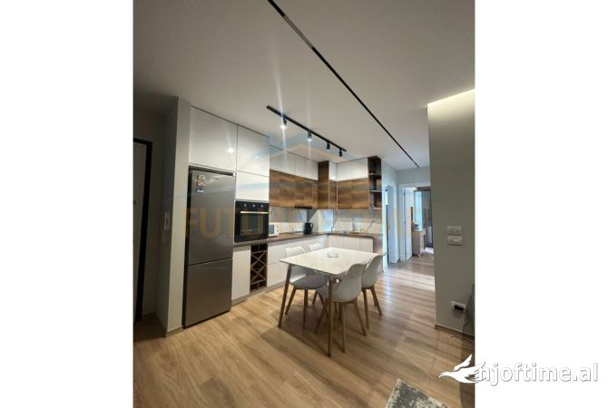 Shtepi me qera 2+1 ne Tirane - 600 Euro