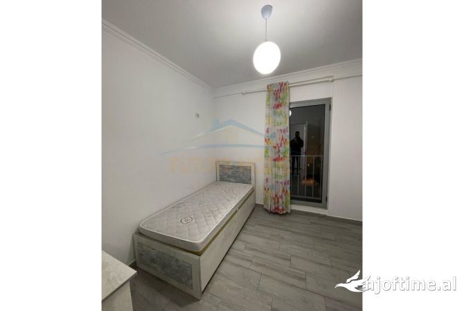 Shtepi me qera Apartament ne Tirane, 2+1, Mobilimi E mobiluar, Pagesa 550  Euro.