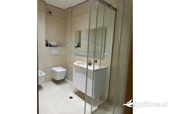 Shtepi me qera Apartament ne Tirane, 2+1, Mobilimi E mobiluar, Pagesa 900  Euro.