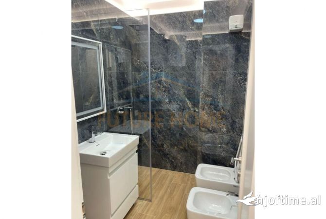 Shtepi me qera Apartament ne Tirane, 2+1, Mobilimi E mobiluar, Pagesa 650  Euro.