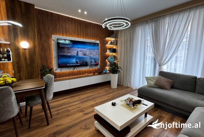 Shtepi ne shitje 2+1 ne Tirane - 220,000 Euro