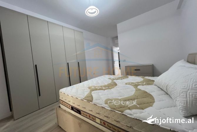 Shtepi me qera Apartament ne Tirane, 2+1, Mobilimi E mobiluar, Pagesa 550  Euro.