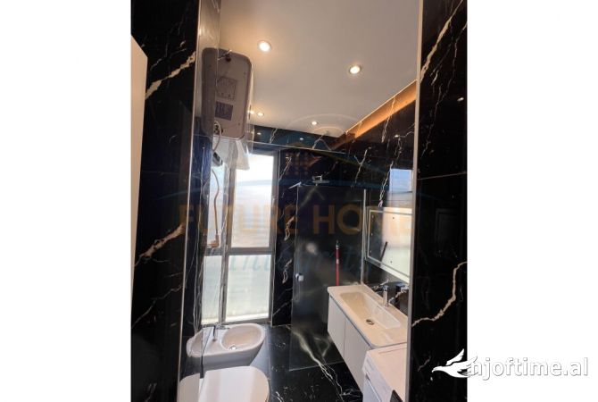 Shtepi me qera Apartament ne Tirane, 3+1, Mobilimi E mobiluar, Pagesa 850  Euro.