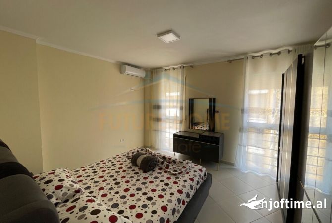 Shtepi ne shitje Apartament ne Tirane, 2+1, Mobilimi E mobiluar, Pagesa 185,000  Euro.