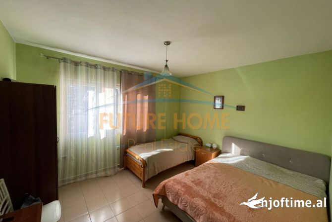 Shtepi ne shitje Apartament ne Tirane, 2+1, Mobilimi E mobiluar, Pagesa 235,000  Euro.