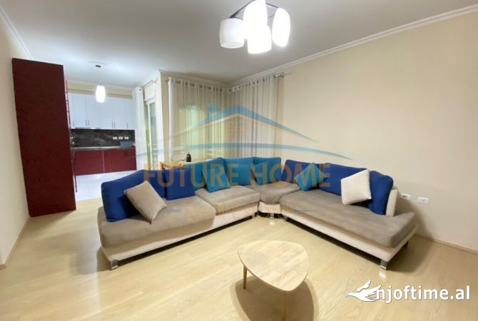 Shtepi me qera 2+1 ne Tirane - 699 Euro