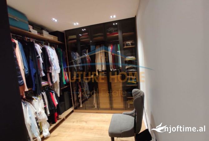 Shtepi ne shitje Apartament ne Tirane, 2+1, Mobilimi E mobiluar, Pagesa 420,000  Euro.