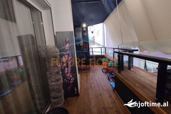 Shtepi ne shitje Apartament ne Tirane, 2+1, Mobilimi E mobiluar, Pagesa 420,000  Euro.