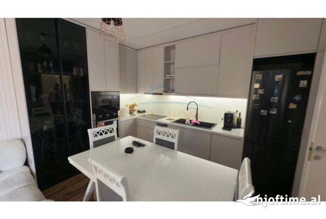 Shtepi ne shitje 1+1 ne Tirane - 170,000 Euro