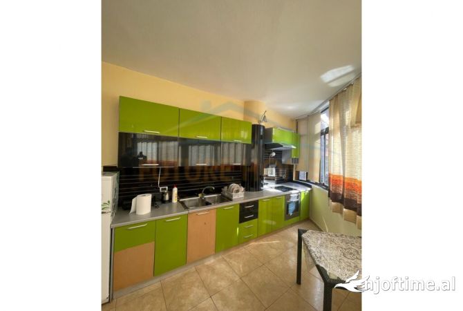 Shtepi ne shitje 1+1 ne Tirane - 130,000 Euro