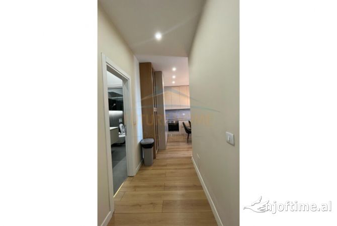 Shtepi me qera Apartament ne Tirane, 1+1, Mobilimi E mobiluar, Pagesa 650  Euro.