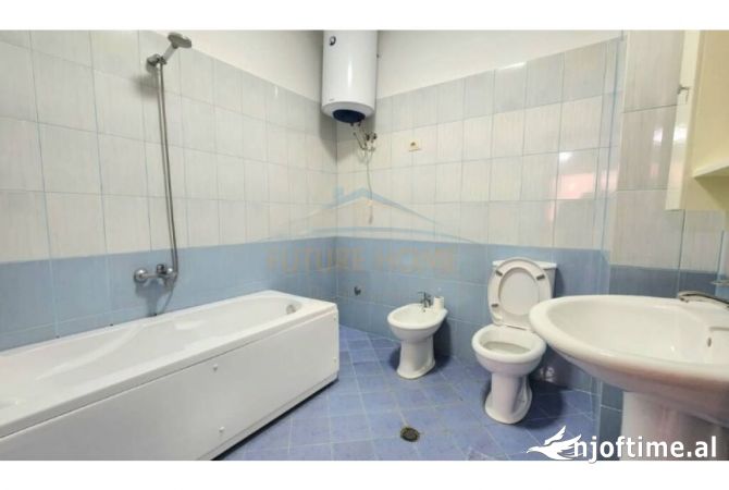 Shtepi me qera Apartament ne Tirane, 2+1, Mobilimi E mobiluar, Pagesa 500  Euro.