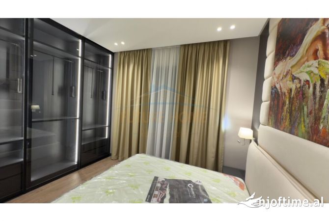 Shtepi me qera Apartament ne Tirane, 1+1, Mobilimi E mobiluar, Pagesa 899  Euro.
