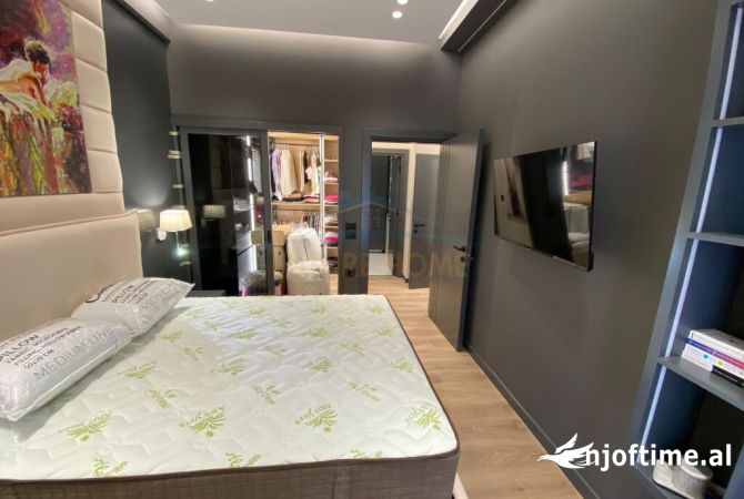 Shtepi me qera Apartament ne Tirane, 1+1, Mobilimi E mobiluar, Pagesa 950  Euro.