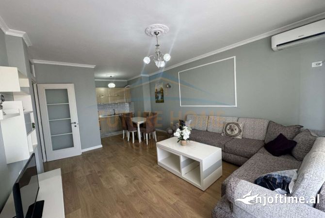 Shtepi me qera 2+1 ne Tirane - 549 Euro