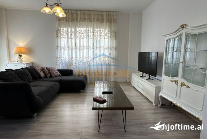 Shtepi ne shitje Apartament ne Tirane, 1+1, Mobilimi E mobiluar, Pagesa 180,000  Euro.