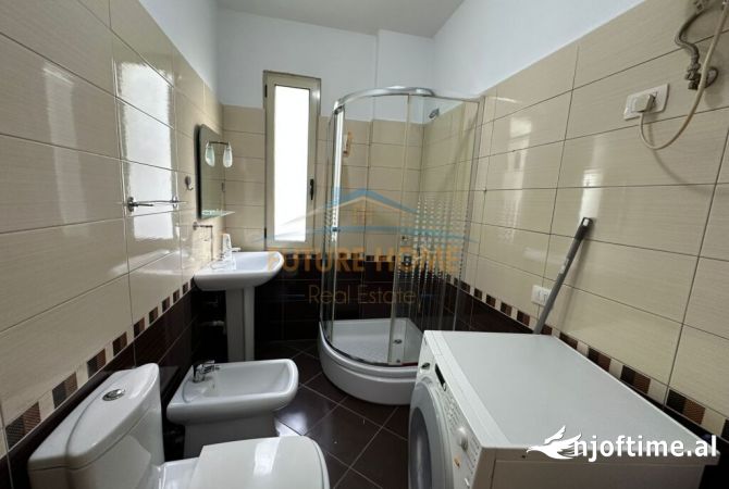 Shtepi ne shitje Apartament ne Tirane, 1+1, Mobilimi E mobiluar, Pagesa 180,000  Euro.