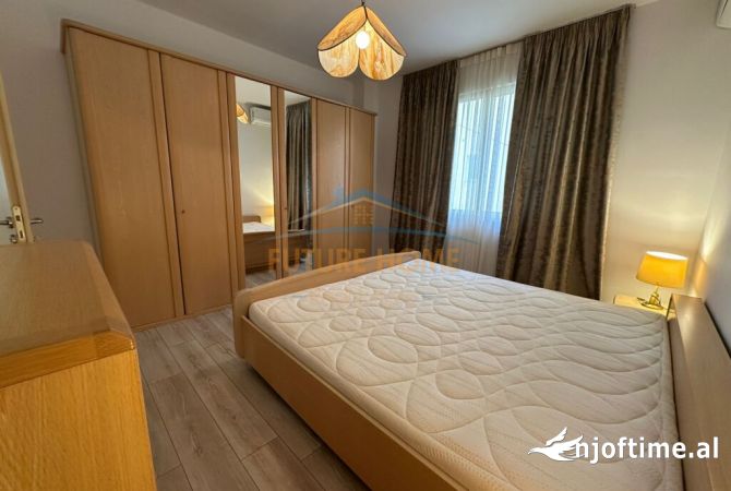 Shtepi ne shitje Apartament ne Tirane, 1+1, Mobilimi E mobiluar, Pagesa 180,000  Euro.