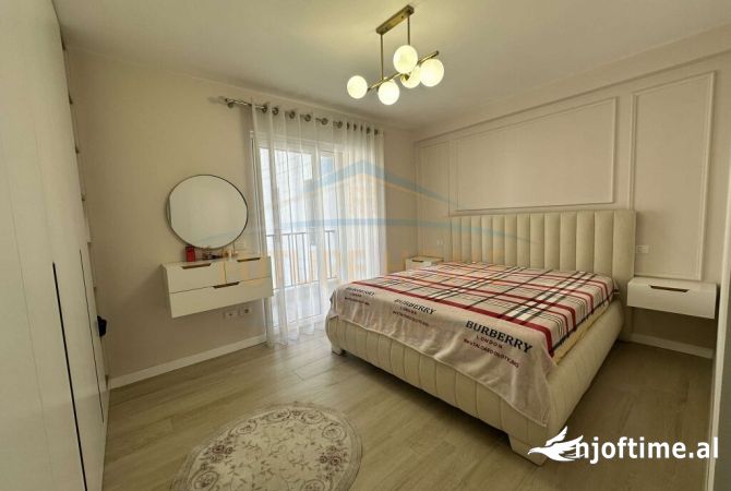 Shtepi me qera Apartament ne Tirane, 2+1, Mobilimi E mobiluar, Pagesa 600  Euro.