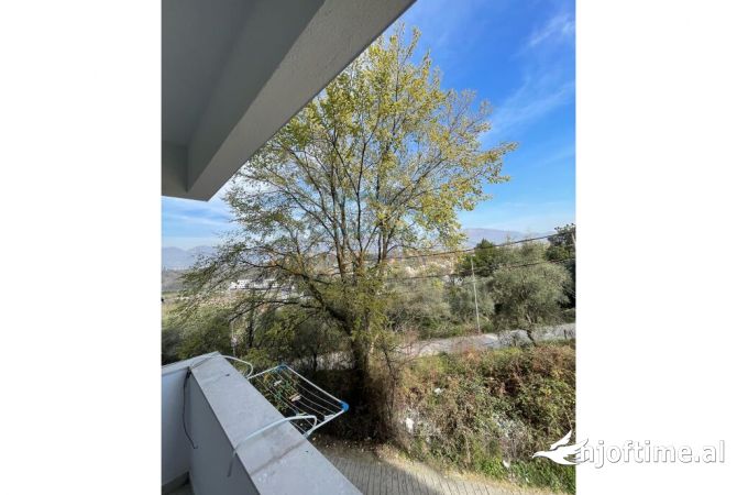 Shtepi me qera Apartament ne Tirane, 1+1, Mobilimi E mobiluar, Pagesa 499  Euro.