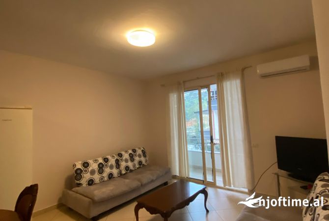 Shtepi me qera 1+1 ne Tirane - 450 Euro