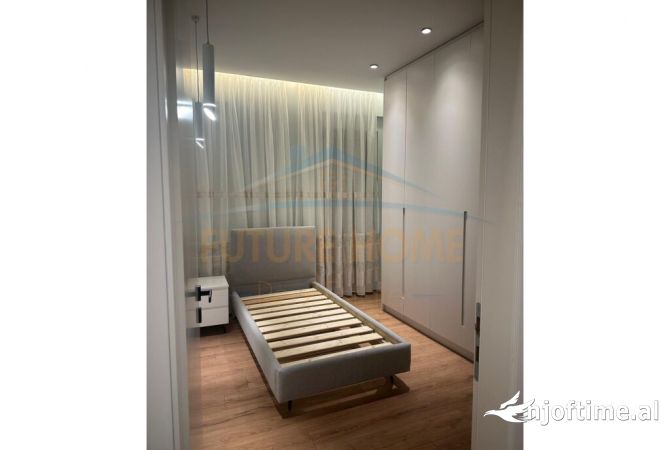 Shtepi me qera Apartament ne Tirane, 2+1, Mobilimi E mobiluar, Pagesa 700  Euro.