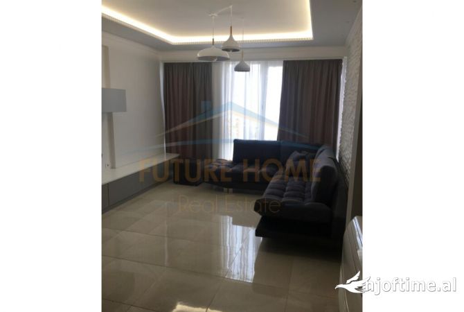 Shtepi ne shitje Apartament ne Tirane, 2+1, Mobilimi Pjeserisht e mobiluar, Pagesa 250,000  Euro.