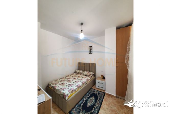 Shtepi me qera Apartament ne Tirane, 2+1, Mobilimi E mobiluar, Pagesa 550  Euro.