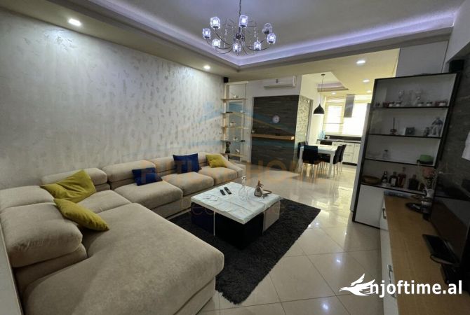 Shtepi me qera 2+1 ne Tirane - 500 Euro