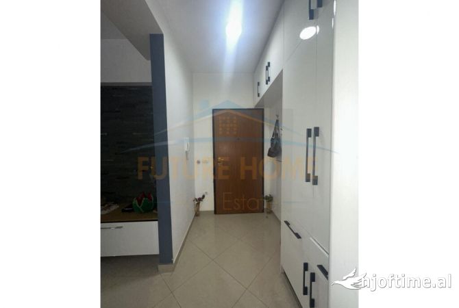 Shtepi me qera Apartament ne Tirane, 2+1, Mobilimi E mobiluar, Pagesa 500  Euro.
