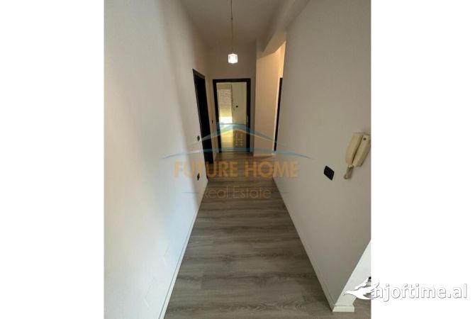 Shtepi ne shitje Apartament ne Tirane, 2+1, Mobilimi Pjeserisht e mobiluar, Pagesa 205,000  Euro.