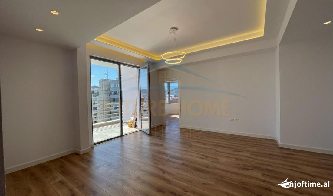 Shtepi ne shitje Apartament ne Tirane, 2+1, Mobilimi Bosh, pa mobiluar, Pagesa 237,000  Euro.
