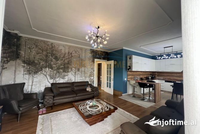 Shtepi ne shitje 2+1 ne Tirane - 210,000 Euro