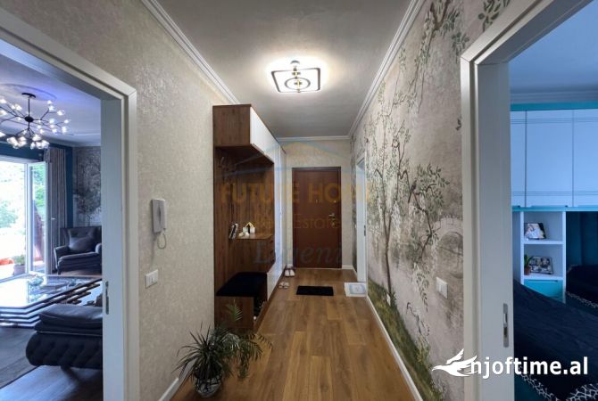 Shtepi ne shitje Apartament ne Tirane, 2+1, Mobilimi E mobiluar, Pagesa 210,000  Euro.