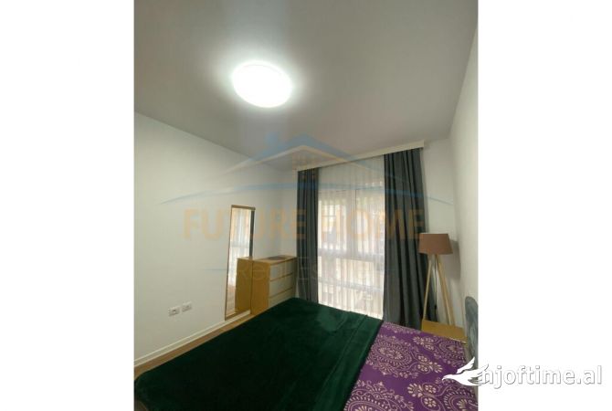 Shtepi ne shitje Apartament ne Durres, 2+1, Mobilimi E mobiluar, Pagesa 300,000  Euro.