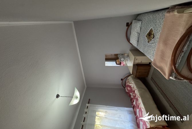 Shtepi me qera Apartament ne Tirane, 2+1, Mobilimi E mobiluar, Pagesa 550  Euro.