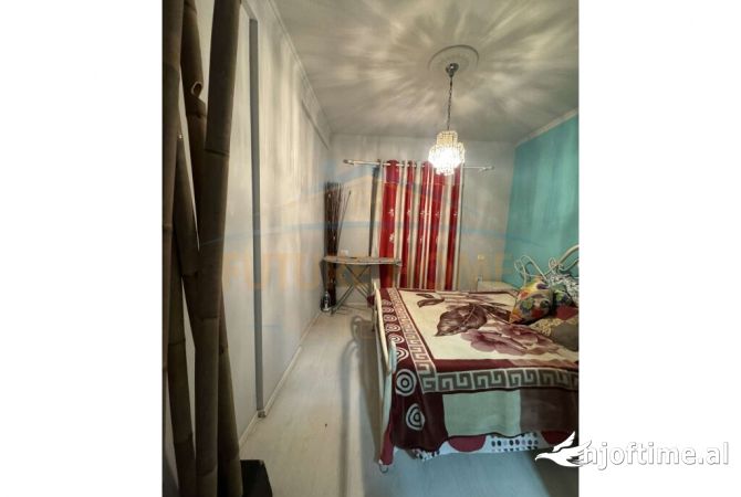 Shtepi me qera Apartament ne Tirane, 2+1, Mobilimi E mobiluar, Pagesa 470  Euro.