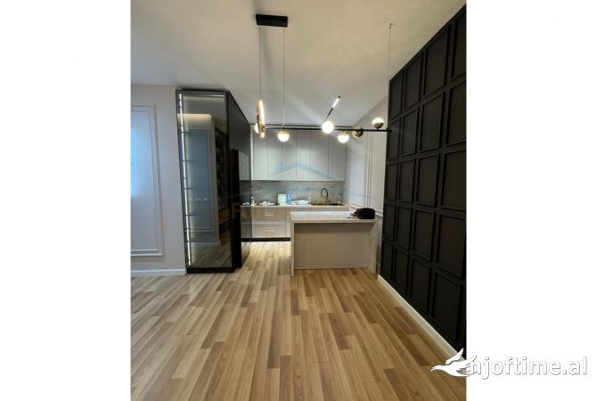 Shtepi ne shitje 2+1 ne Tirane - 230,000 Euro