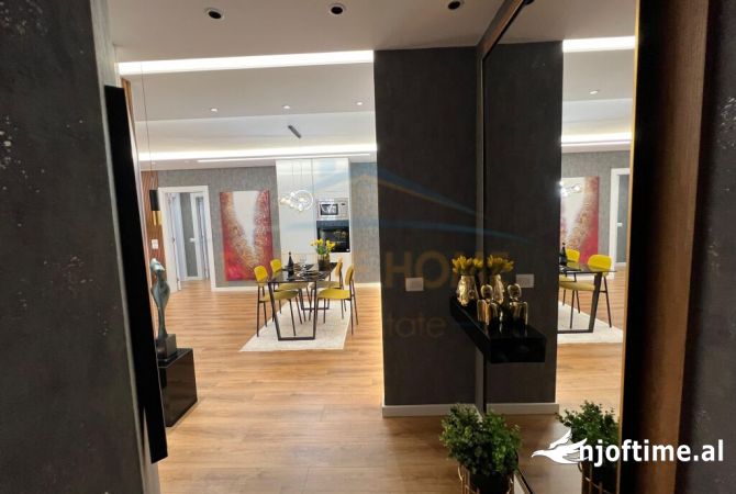 Shtepi ne shitje Apartament ne Tirane, 2+1, Mobilimi E mobiluar, Pagesa 250,000  Euro.