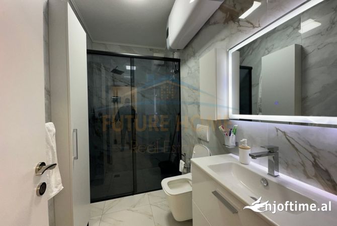 Shtepi ne shitje Apartament ne Tirane, 2+1, Mobilimi E mobiluar, Pagesa 167,000  Euro.