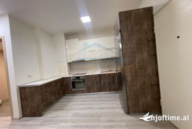 Shtepi me qera Apartament ne Tirane, 2+1, Mobilimi E mobiluar, Pagesa 700  Euro.