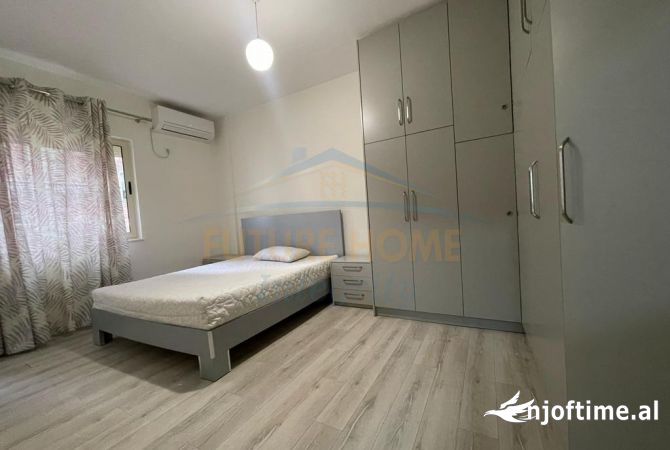 Shtepi me qera Apartament ne Tirane, 2+1, Mobilimi E mobiluar, Pagesa 700  Euro.