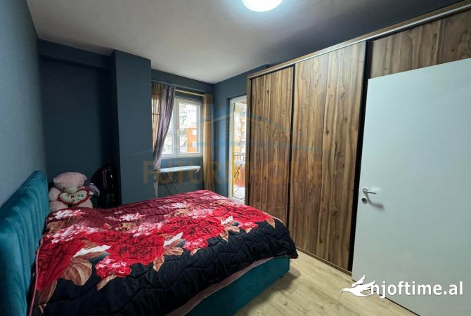 Shtepi ne shitje Apartament ne Tirane, 1+1, Mobilimi E mobiluar, Pagesa 108,000  Euro.