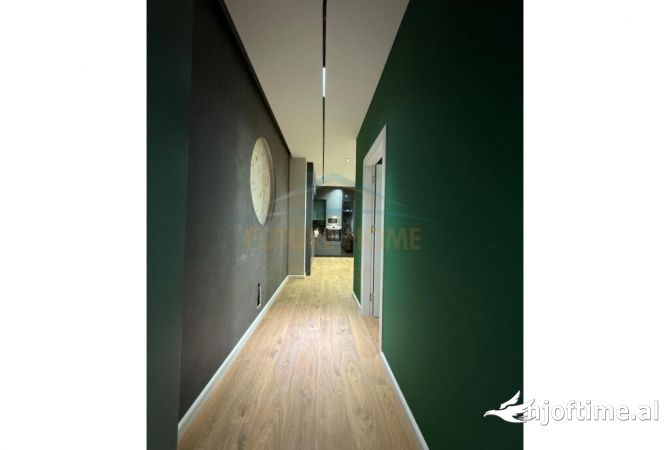 Shtepi ne shitje Apartament ne Tirane, 1+1, Mobilimi E mobiluar, Pagesa 170,000  Euro.