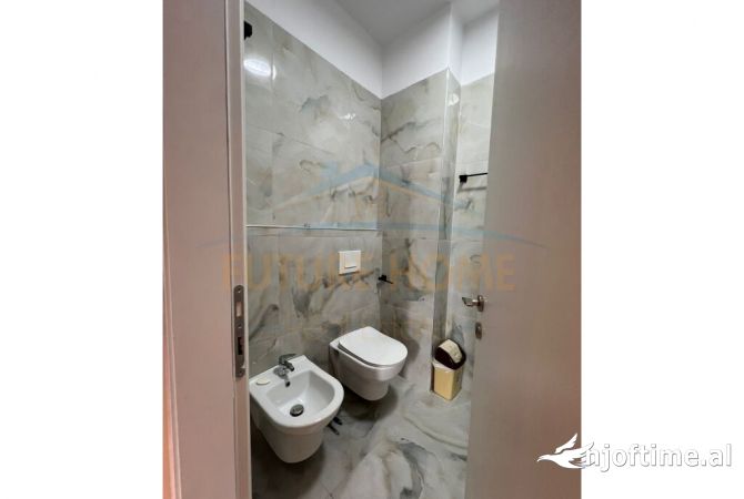 Shtepi me qera Apartament ne Tirane, 2+1, Mobilimi E mobiluar, Pagesa 750  Euro.