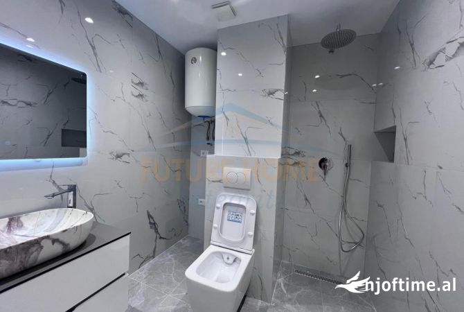 Shtepi ne shitje Apartament ne Tirane, 2+1, Mobilimi Bosh, pa mobiluar, Pagesa 195,000  Euro.